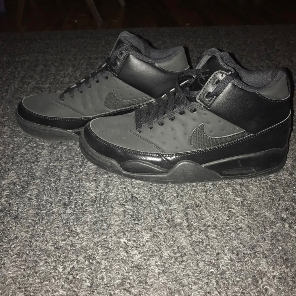 Nike Air flight classic retro Jordan’s